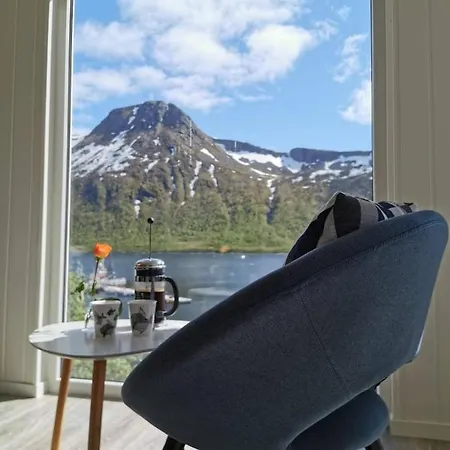 Lägenhet Waterfront Senja
