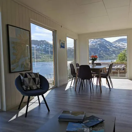 Waterfront Senja Apartman *