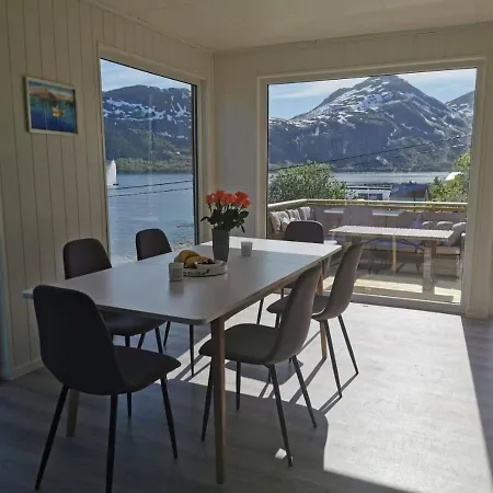 Waterfront Senja Apartman Torsken