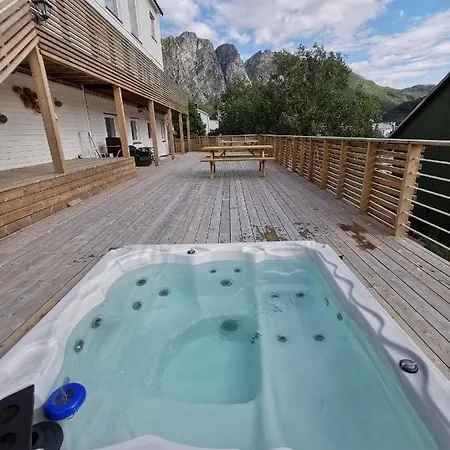 Waterfront Senja Apartman