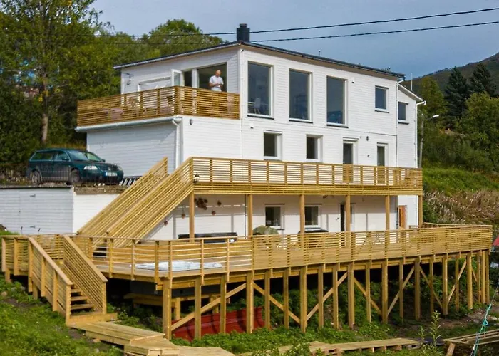 Waterfront Senja Torsken